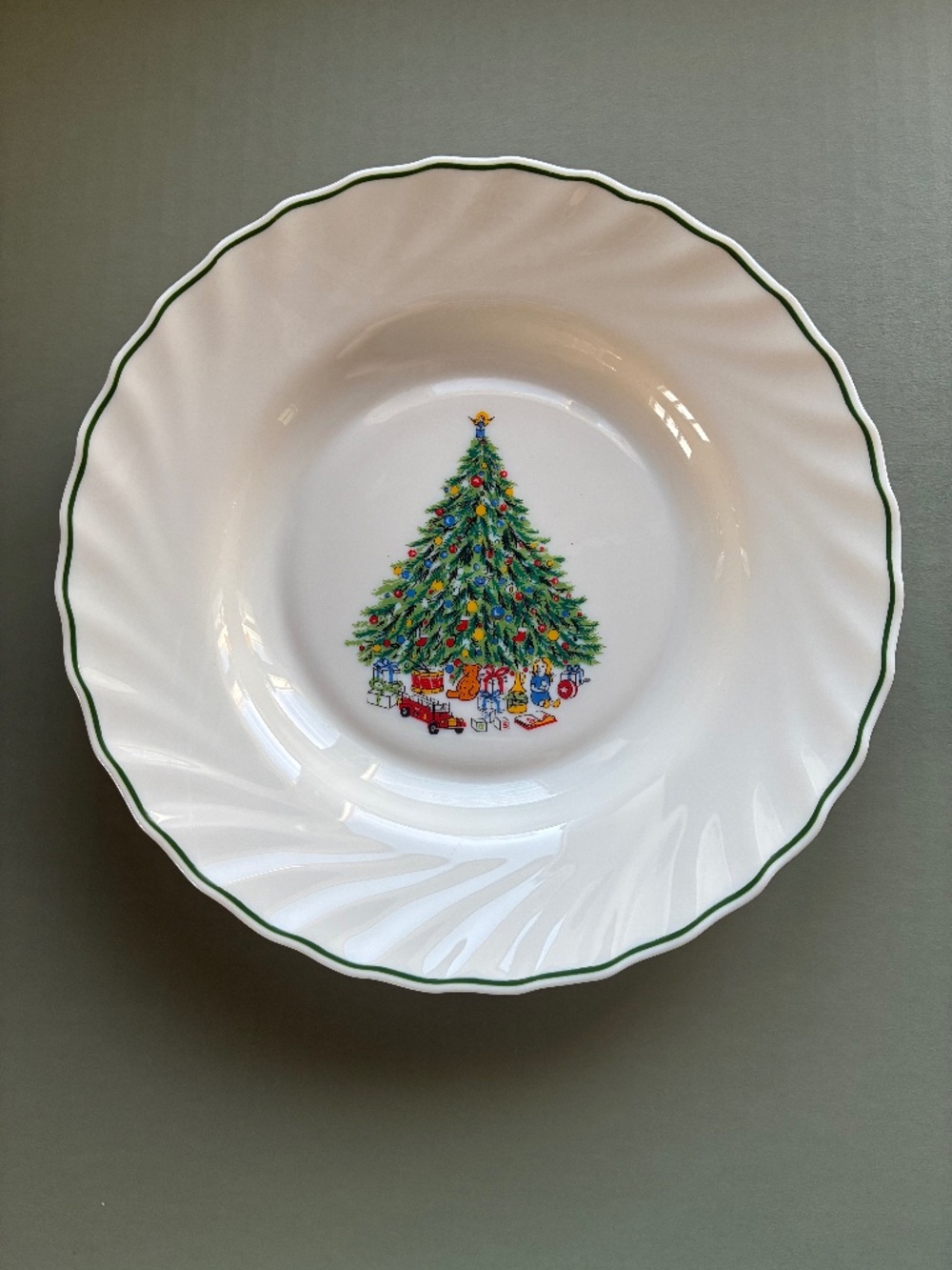 Set of 4 House of Salem NOEL Soup Bowls | Milk Glass Christmas Tree Toy Design